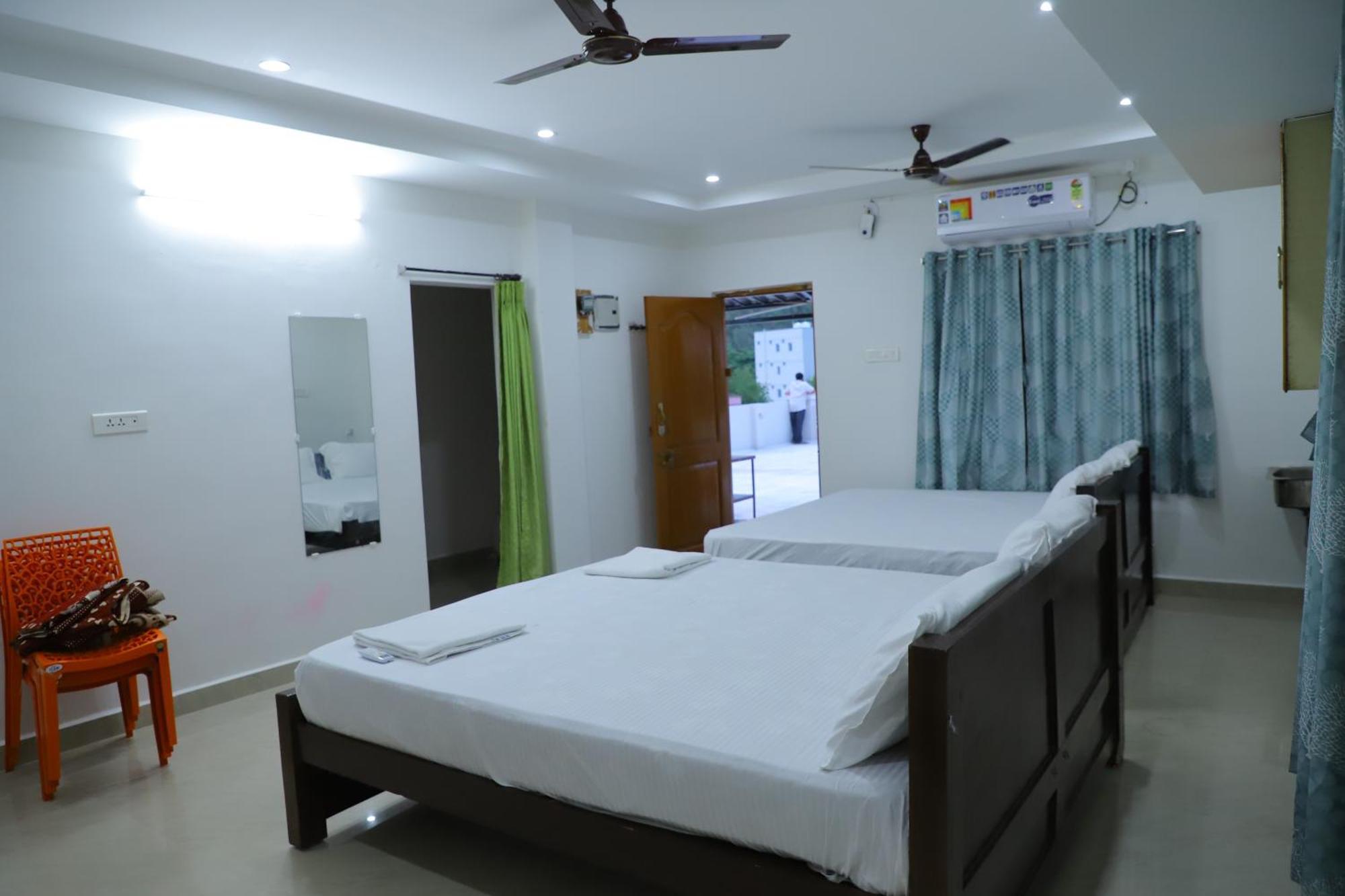 Nanda Mohan Homestay- Luxuries Ac Apartment Close To Alipiri Foothills-Kapila Teertham And Iskcon Temple Tirupati Exteriér fotografie