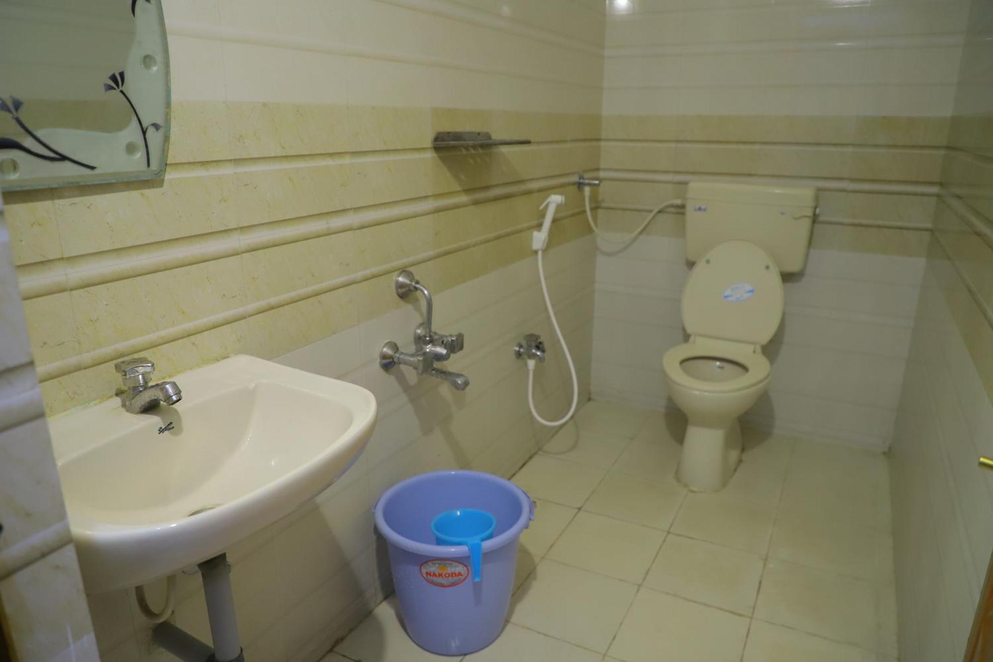 Nanda Mohan Homestay- Luxuries Ac Apartment Close To Alipiri Foothills-Kapila Teertham And Iskcon Temple Tirupati Exteriér fotografie