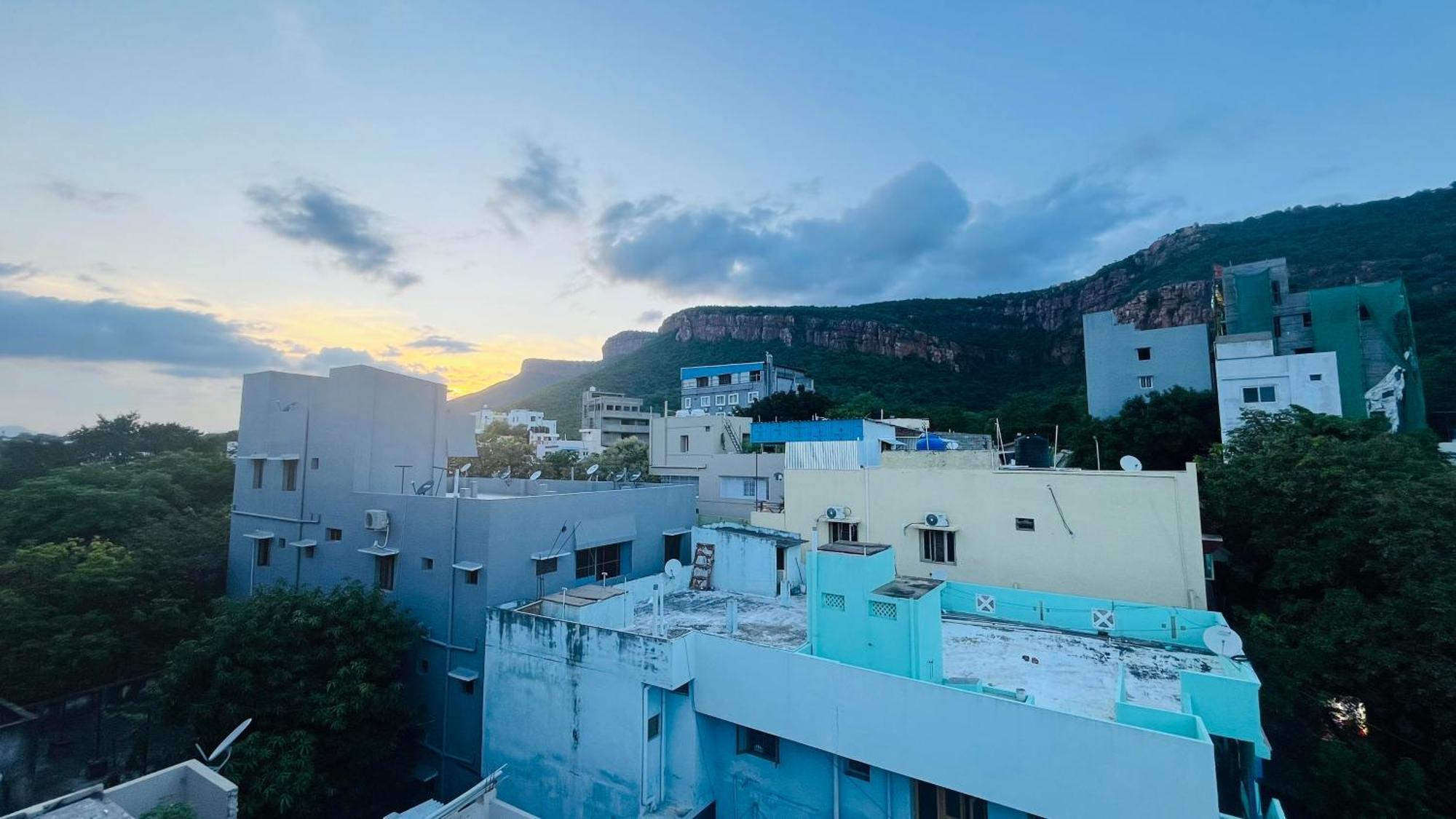 Nanda Mohan Homestay- Luxuries Ac Apartment Close To Alipiri Foothills-Kapila Teertham And Iskcon Temple Tirupati Exteriér fotografie